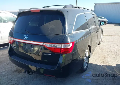 2013 Honda Odyssey Touring/Touring Elite from USA, damaged, VIN 5FNRL5H91DB076414